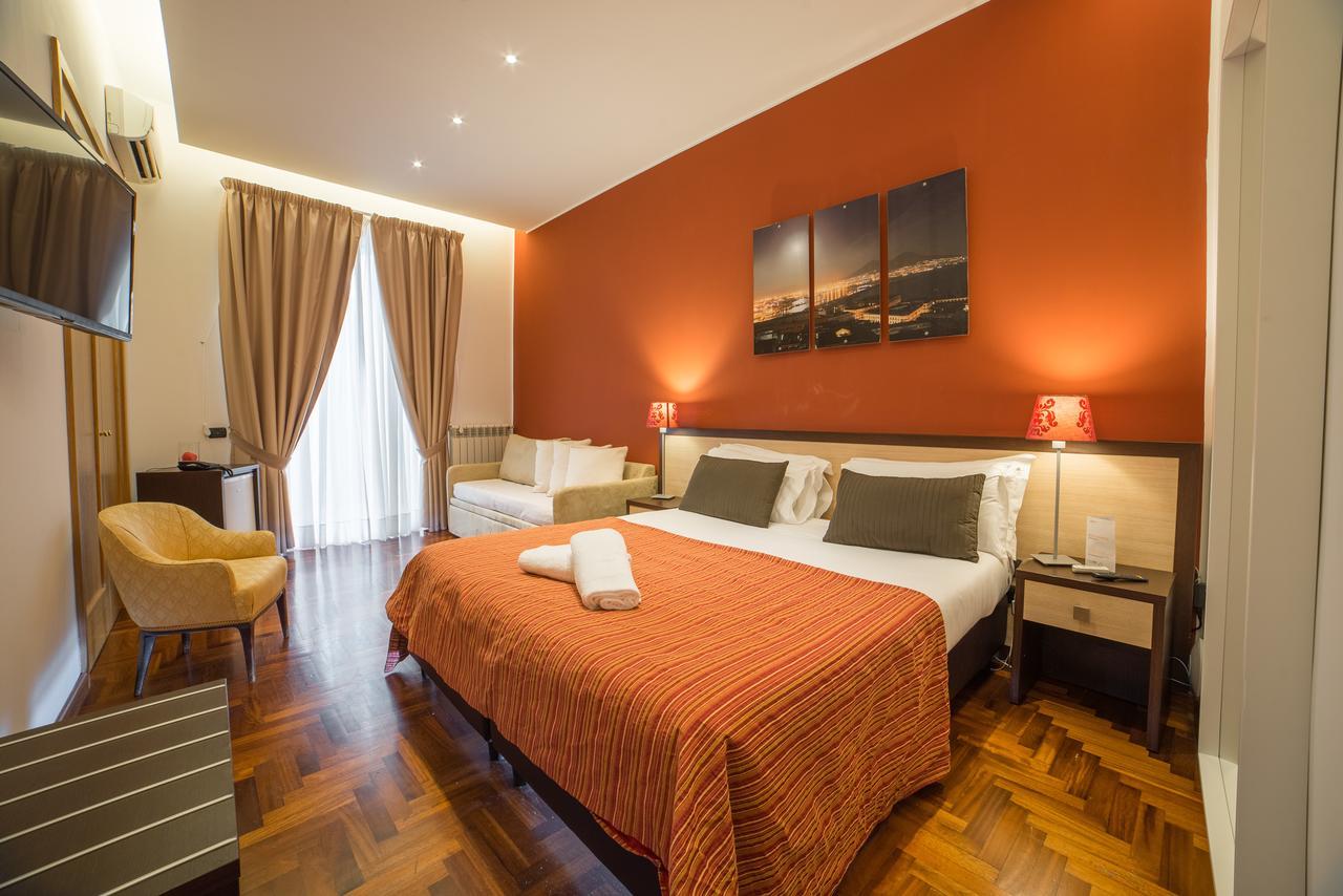 B&B Chiaia 32 Naples Luaran gambar
